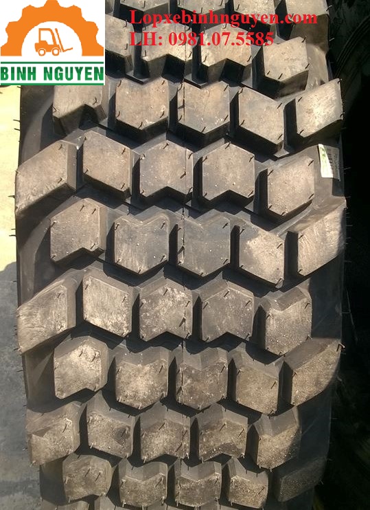 Lốp xe xúc lật 16.9-24 BKT Ấn Độ 2