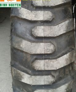 Lốp xe xúc lật 17.5-25 btk ấn độ 2
